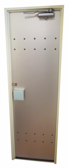 アルミと鋲のドア制作例ボタン